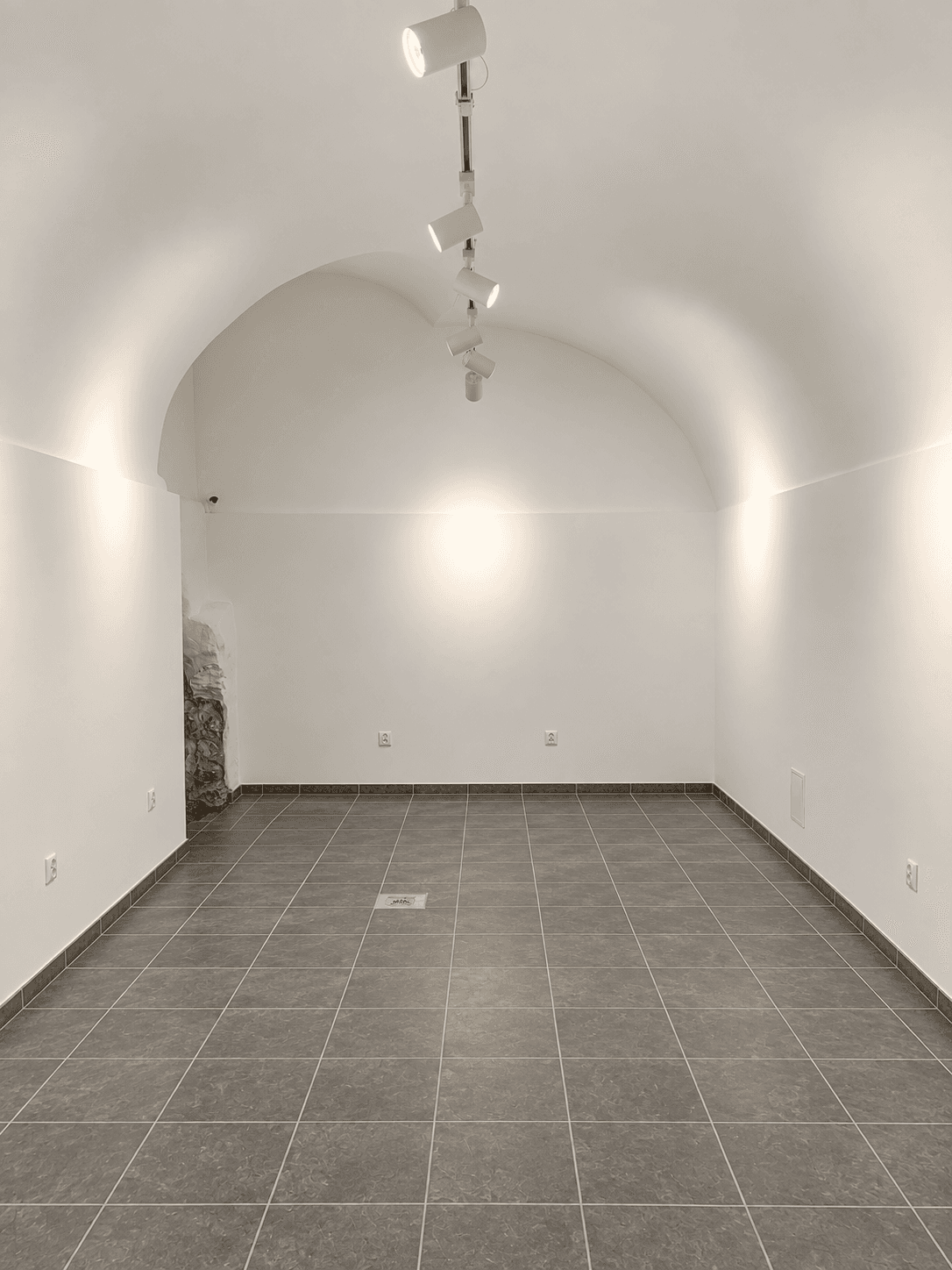 Room 1, alternate view