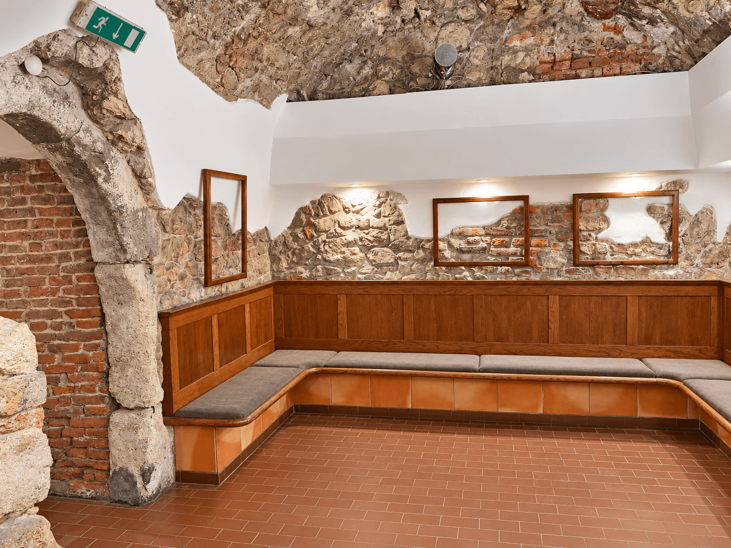 Room 5, alternate view